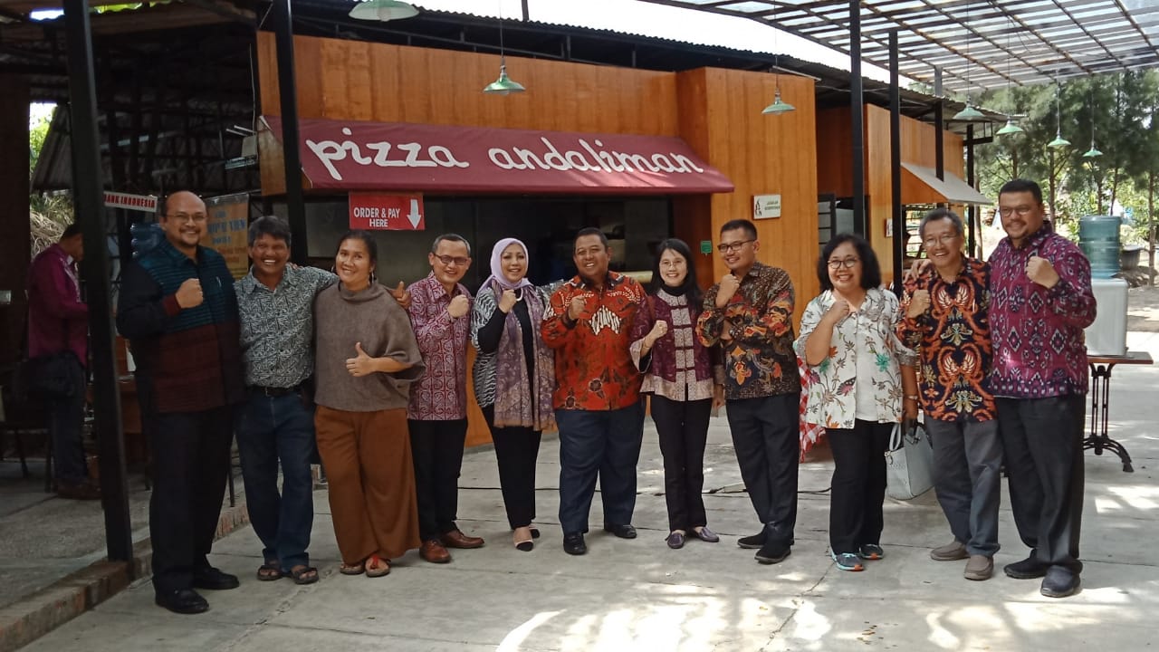 Berkunjung ke Danau Toba, ada Pizza Andaliman yang Menggetarkan Lidah Berkunjung ke Danau Toba, ada Pizza Andaliman yang Menggetarkan Lidah