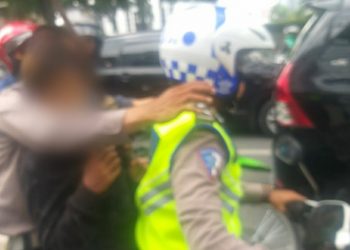 Remaja Diamankan Bawa Samurai
