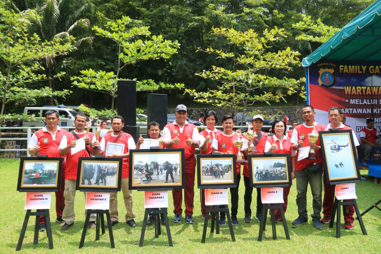 Kapolda Sumut Adakan Family Gathering Bersama Wartawan Kapolda Sumut Adakan Family Gathering Bersama Wartawan