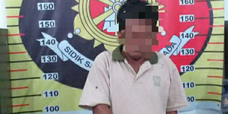 Terindikasi Jual Togel, Pria berusia 60 Tahun dan Uang Rp 5 Ribu Diamankan Polsek Tanah Jawa Terindikasi Jual Togel, Pria berusia 60 Tahun dan Uang Rp 5 Ribu Diamankan Polsek Tanah Jawa