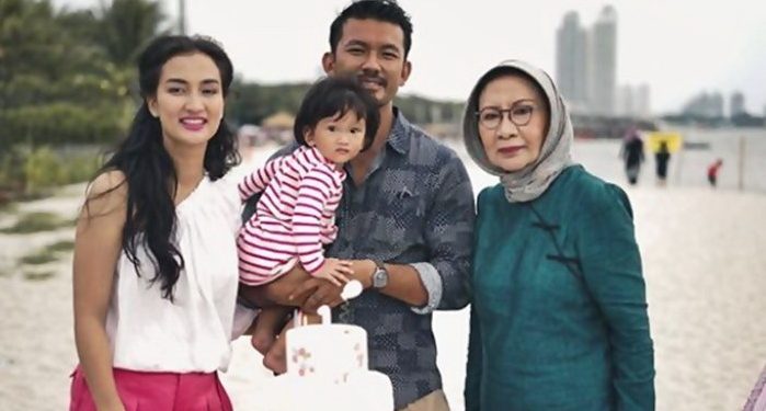 Ratna Sarumpaet Dilahirkan Boru Hutabarat di Tarutung Ratna Sarumpaet Dilahirkan Boru Hutabarat di Tarutung