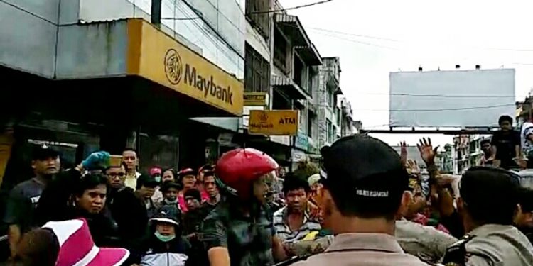 Dituduh Provokator di Aksi Demo Balimpel, Seorang Pria Diamankan