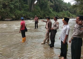 Dibonceng Naik Sepedamotor dari Pekuburan, Suken Ditemukan Tewas di Sungai Bah Kisat