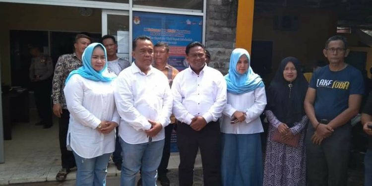 KPU Labuhanbatu Terima Dukungan Bapaslon Zulkarnain-Suparno KPU Labuhanbatu Terima Dukungan Bapaslon Zulkarnain-Suparno