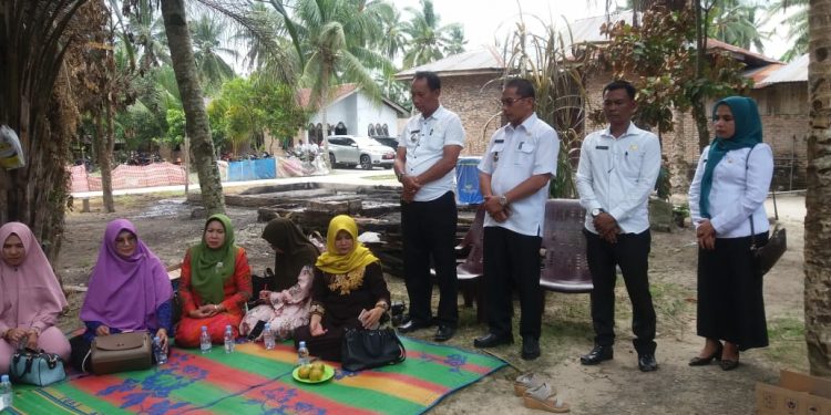 Ketua TP PKK Asahan Serahkan Bantuan untuk Korban Kebakaran di Air Joman