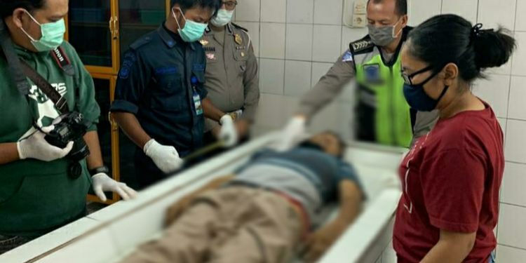 Darwin Siregar Tewas Kecelakaan di Jalan Lintas Parapat -Siantar, Bawa Dua Wanita Cantik Darwin Siregar Tewas Kecelakaan di Jalan Lintas Parapat -Siantar, Bawa Dua Wanita Cantik