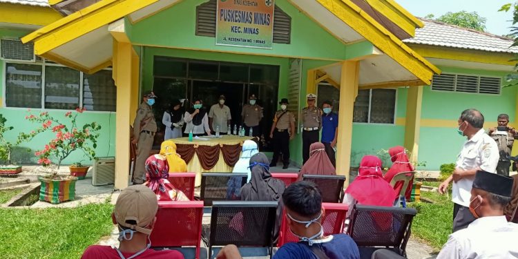 Cegah Penyebaran Corona, 19 Santri Asal Jombang Pulang Kampung & Diperiksa Kesehatannya Cegah Penyebaran Corona, 19 Santri Asal Jombang Pulang Kampung & Diperiksa Kesehatannya
