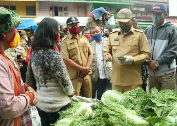 Targetkan Pemulihan Perekonomian-Pertanian, Bupati Taput kembali Turun ke Pasar