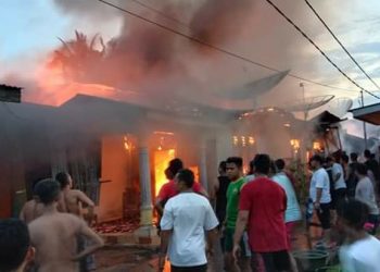 Ditinggal Pergi ke Pemandian, 6 Rumah di Rantauprapat Dilalap Si Jago Merah