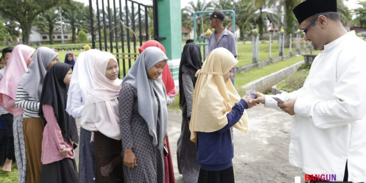 Anak-anak pun Sudah Mengenal Bang Hasim