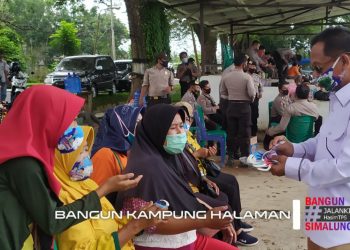 Sebelum Pelantikan Tim Pemenangan, Hasim-TPS Bagikan Masker dan Ingatkan Protokol Kesehatan