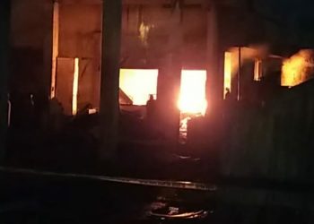 Jelang Tengah Malam, Muncul Kobaran Api di Lokasi Bekas Kebakaran di Jalan Panyabungan