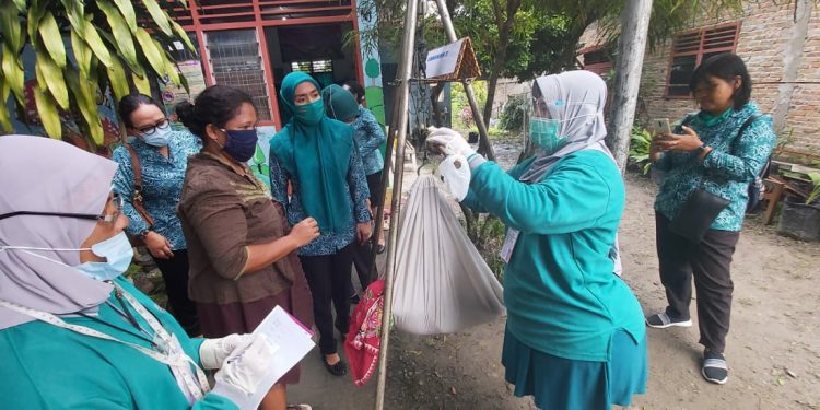 Syahputri Hefriansyah Tinjau Posyandu Meranti di Kelurahan Kahean