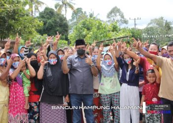 Warga Suka Mulia Semangat Sambut Kedatangan Bang Hasim