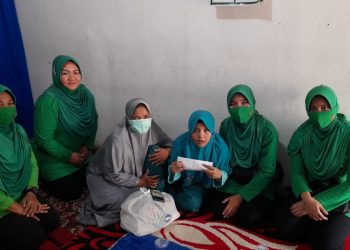 Persit Kodim 0312/Padang Berikan Tali Asih Kepada Warakauri, Anak Yatim dan Anak  Berkebutuhan Khusus