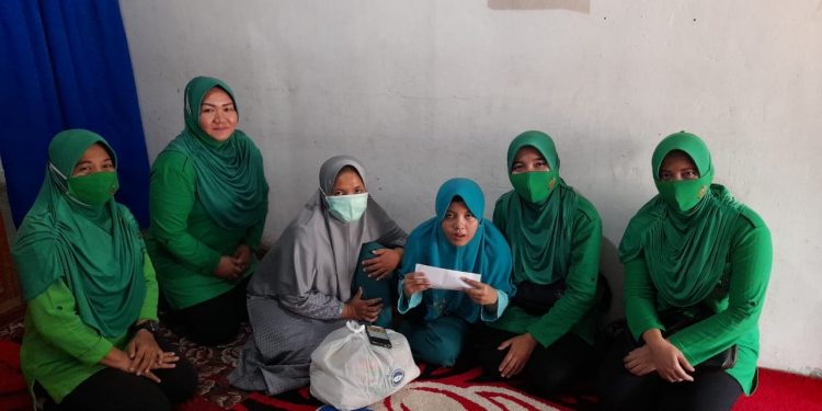 Persit Kodim 0312/Padang Berikan Tali Asih Kepada Warakauri, Anak Yatim dan Anak Berkebutuhan Khusus Persit Kodim 0312/Padang Berikan Tali Asih Kepada Warakauri, Anak Yatim dan Anak Berkebutuhan Khusus