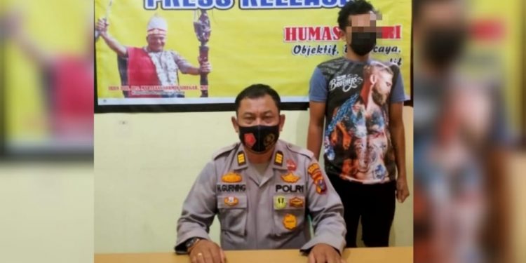 Pengedar Sabu Digerebek di Rumahnya Pengedar Sabu Digerebek di Rumahnya