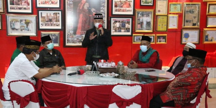 Bupati Taput Berbuka Puasa Bersama dengan Ulama dan Tim Safari Ramadhan