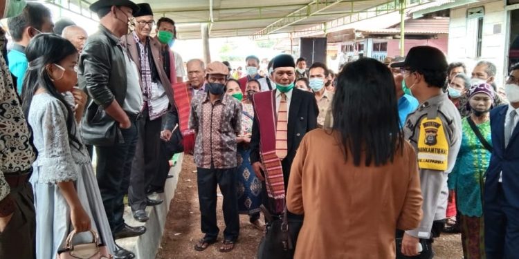 Pesta Pernikahan Sarlijon Nababan dan Herlita Boru Siahaan Dibubarkan Gugus Tugas Pesta Pernikahan Sarlijon Nababan dan Herlita Boru Siahaan Dibubarkan Gugus Tugas