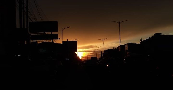Ada Sendu Dibalik Kata "SENJA" Ada Sendu Dibalik Kata "SENJA"