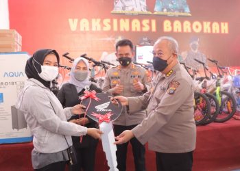 Ikut Vaksin di Tanjungbalai, Dapat Paket Sembako dari Kapolda Sumut dan Lucky Draw Sepedamotor
