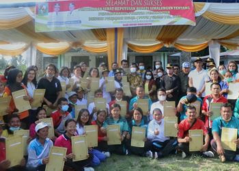 Bupati Simalungun Serahkan SK kepada 398 Orang P3K Tenaga Guru