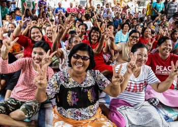 Disambut Warga Dengan Lagu Tangiang Ni Dainang, Langkah Kaki Sihar Pun Kaku