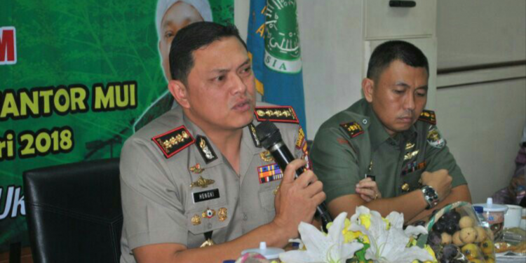 Melawan, Perampok Penumpang Taksi Online Tewas Dipelor Melawan, Perampok Penumpang Taksi Online Tewas Dipelor