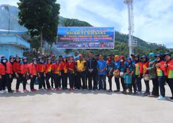 Pasca Tenggelamnya KM Sinar Bangun di Danau Toba, 1500 Orang Bersih-bersih di Pelabuhan Tigaras