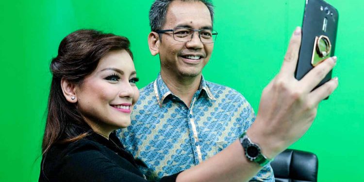 Sihar Sitorus Siapkan Program Sumut Pintar Sihar Sitorus Siapkan Program Sumut Pintar