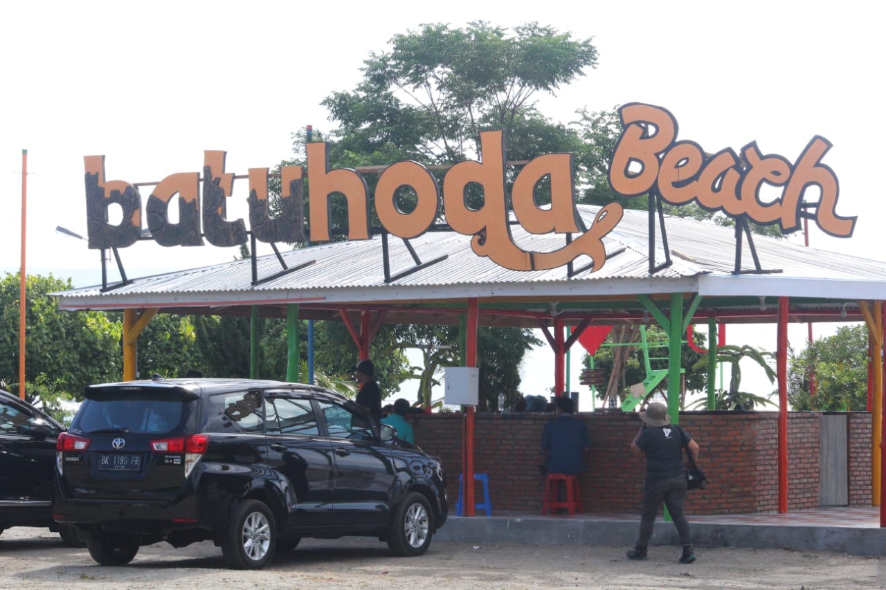 Pantai Batu Hoda Menambah Destinasi Wisata Danau Toba