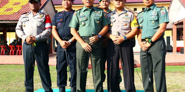 Tingkatkan Soliditas dan Sinergitas, TNI-POLRI Upacara 17-an di Mako Brimob..
