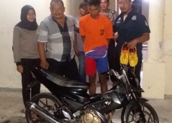 Saat Sedang Asik Main, Siswa SMK Ini Dicyduk. Ternyata Aksinya Ketahuan Polisi..