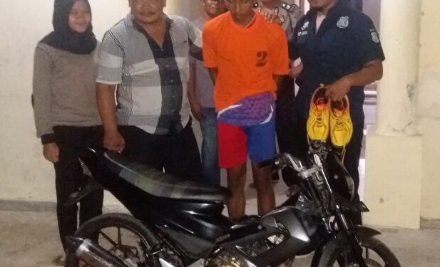 Saat Sedang Asik Main, Siswa SMK Ini Dicyduk. Ternyata Aksinya Ketahuan Polisi..
