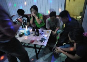Dua Wanita Cantik Diamankan dari Room Karaoke