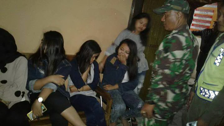 Indehoy Di Kost, Pasangan Ini Tercyduk