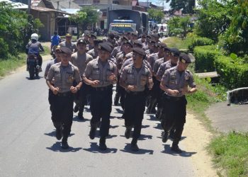 Selamat Bertugas, Empat Puluh Personil Polisi Baru Masuk Nias. 36 Orang Diantaranya Putra Nias Loh…