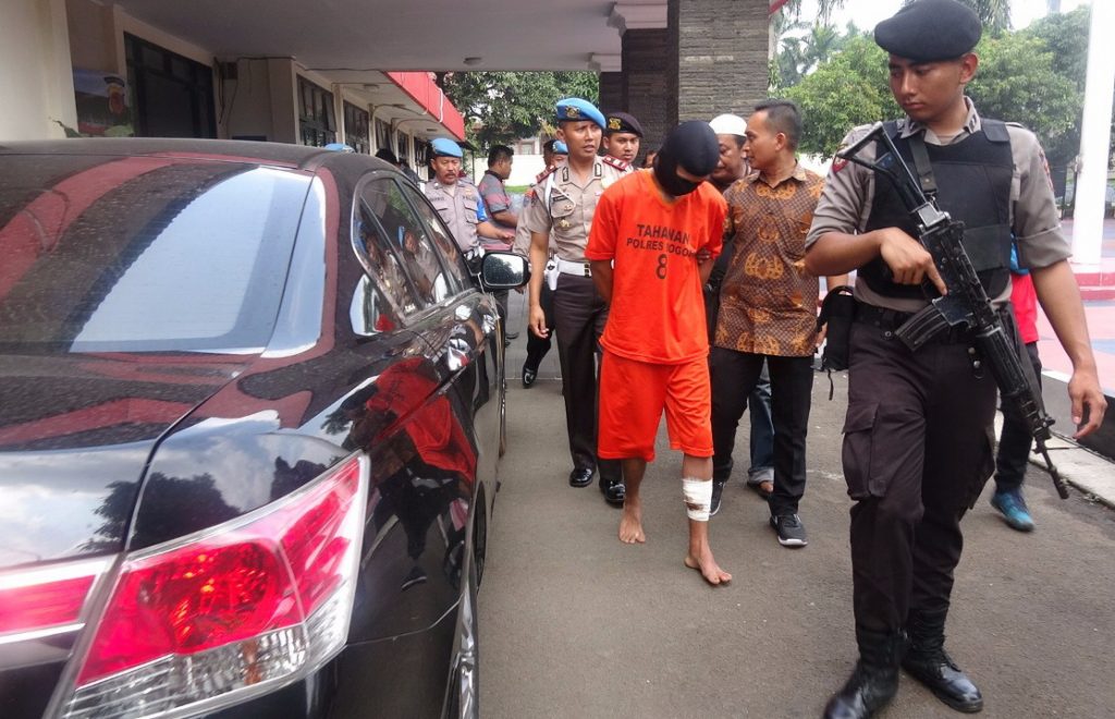 Dooor!!! Sehari Setelah Beraksi, Pelaku Pencurian di Perumahan Elite Ditembak Polisi. Pelakunya Ternyata…