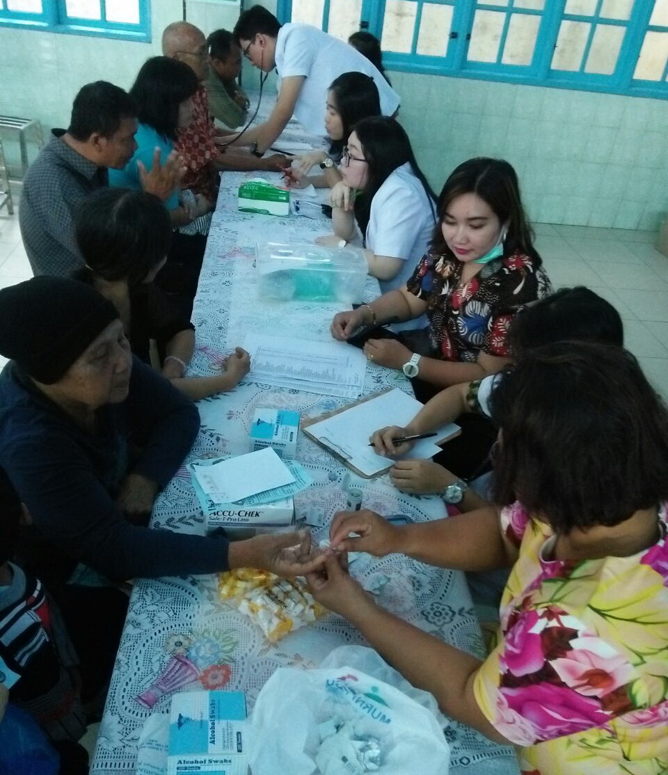 Ratusan Warga Nikmati Pengobatan Gratis RS Murni Teguh dan Kalam Kudus Ratusan Warga Nikmati Pengobatan Gratis RS Murni Teguh dan Kalam Kudus