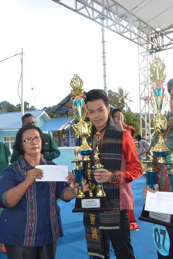 TD Managemen Raih Sejumlah Penghargaan Pada Peringatan Hari Ulos di kawasan Danau Toba TD Managemen Raih Sejumlah Penghargaan Pada Peringatan Hari Ulos di kawasan Danau Toba