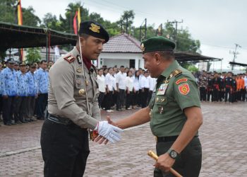 Pangkostrad Sebagai Irup dan Kapolres Nias Sebagai Danup Pada Peringatan Hari Sumpah Pemuda di Nias Barat