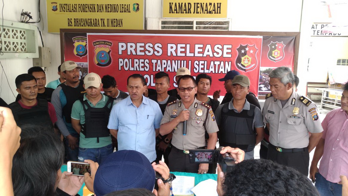 Sembunyi di Rumah Selingkuhan. Hasan Harahap Si Raja Rampok, Tewas Ditembus Peluru Sembunyi di Rumah Selingkuhan. Hasan Harahap Si Raja Rampok, Tewas Ditembus Peluru