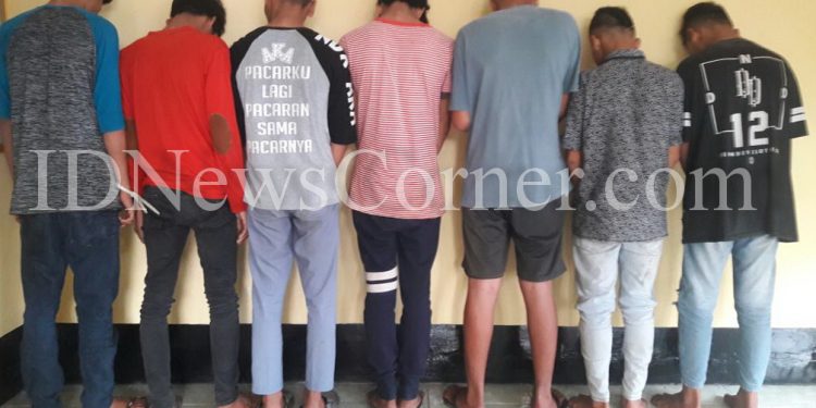 Ditikami Saat Malam Mingguan, Siswa SMA Tewas Di RS Adam Malik. Tujuh Orang Pelaku Diringkus Reskrim Polres Batubara... Ditikami Saat Malam Mingguan, Siswa SMA Tewas Di RS Adam Malik. Tujuh Orang Pelaku Diringkus Reskrim Polres Batubara...
