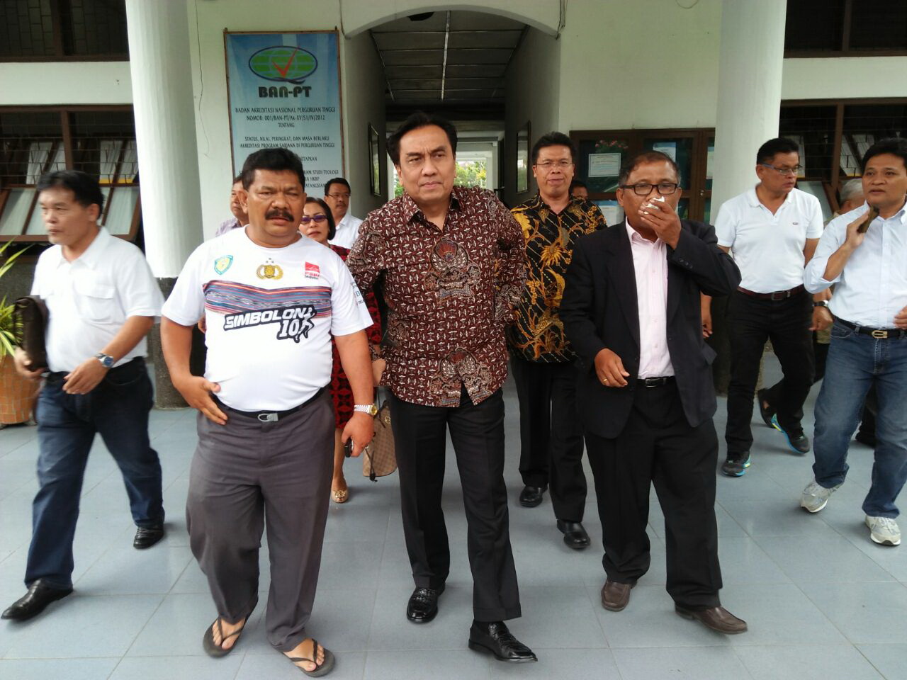 Effendi Simbolon  Ajak Rektor dan Dosen STT HKBP Ikut Berperan Menjaga Keutuhan Bangsa