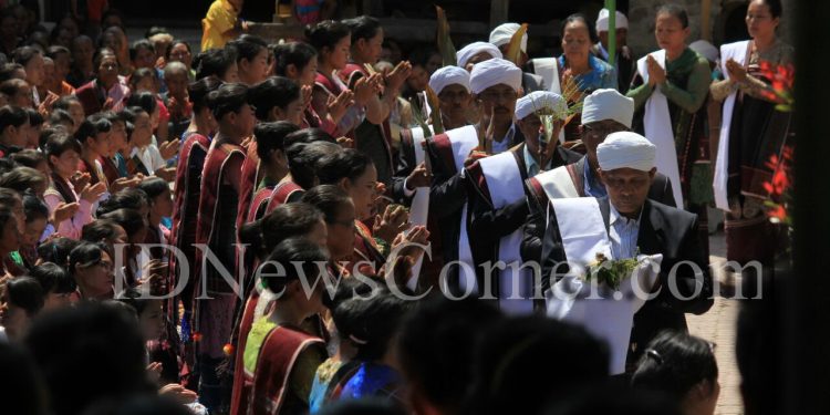 Sah! Penghayat Kepercayaan Masuk Kolom Agama di KTP Sah! Penghayat Kepercayaan Masuk Kolom Agama di KTP
