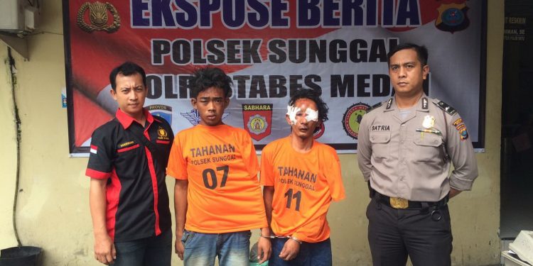 Mencuri dan Sempat Acam Bunuh Korbannya di Rumah Kost, Dua Pria ini Keok Ditangan Polsek Sunggal Mencuri dan Sempat Acam Bunuh Korbannya di Rumah Kost, Dua Pria ini Keok Ditangan Polsek Sunggal