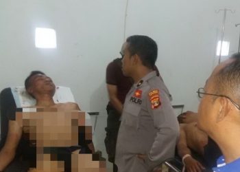 Dua Perampok Nyaris Tewas Dihajar Massa. Sepeda Motornya Dibakar...