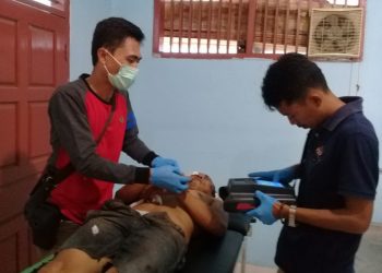 Sempat Dilarikan Ke Rumah Sakit Usai Dihajar Massa. Perampok Kejam ini Akhirnya Tewas... Sempat Dilarikan Ke Rumah Sakit Usai Dihajar Massa. Perampok Kejam ini Akhirnya Tewas...