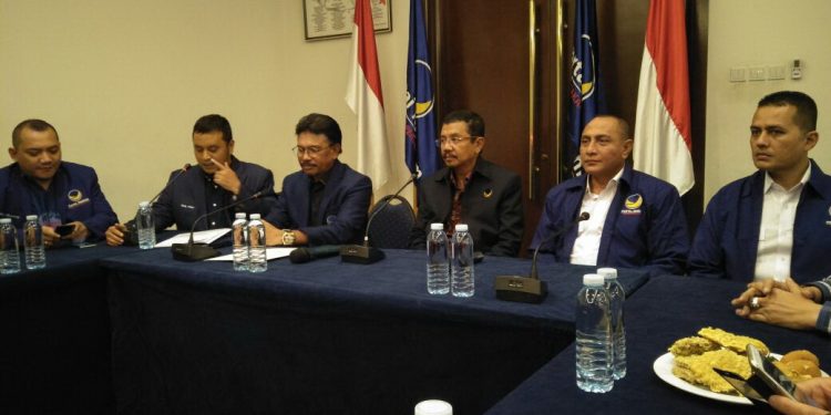 NasDem dan Golkar Dukung Edy Rahmayadi untuk Pilgub Sumut. Bagaimana Nasib Tengku Erry? NasDem dan Golkar Dukung Edy Rahmayadi untuk Pilgub Sumut. Bagaimana Nasib Tengku Erry?