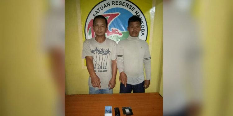 Transaksi Sabu dengan Polisi, Dua Orang Supir Ketangkul. Sabu berasal dari “B” di Siantar.. Transaksi Sabu dengan Polisi, Dua Orang Supir Ketangkul. Sabu berasal dari “B” di Siantar..